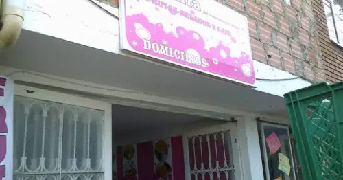 LA BARRA FRUTAS HELADOS Y CAFE LA BARRA FRUTAS HELADOS Y CAFE